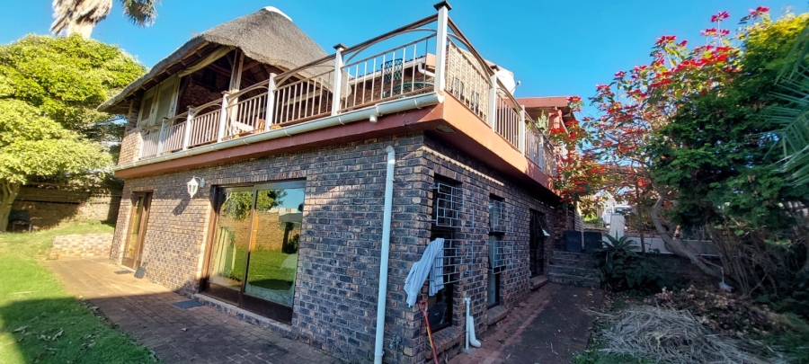4 Bedroom Property for Sale in Noorsekloof Eastern Cape